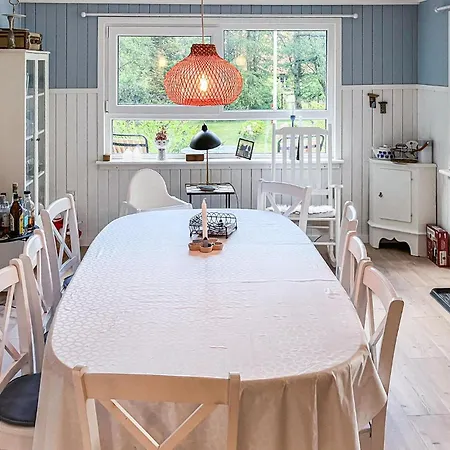 Holiday home 4 Bedroom Gorgeous In *